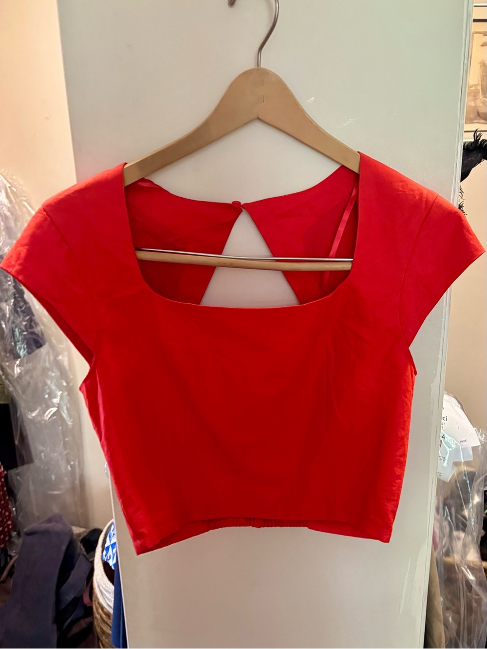 Ann Taylor Red Cap Sleeve Crop Top with Keyhole Back
